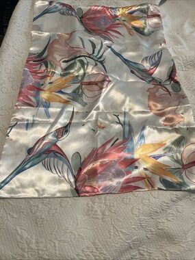 Set of 2 Tropical Floral Satin Pillowcases With zip end 20x30 pillowcases only
